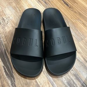 NWT NOBULL black slides